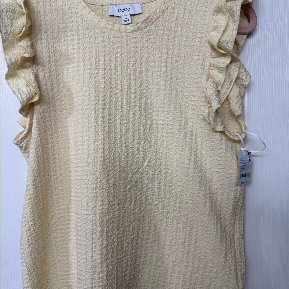 NWT CeCe Cream Light Yellow Textured Ruffle Sleeveless Top.Perfect 4 the season